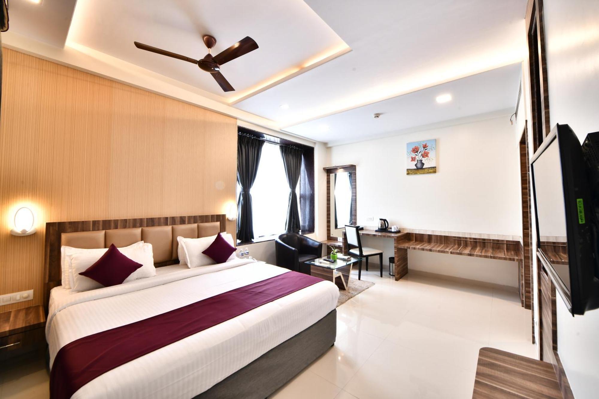 Click Hotel Sagar Plaza Chakan, Pune 외부 사진