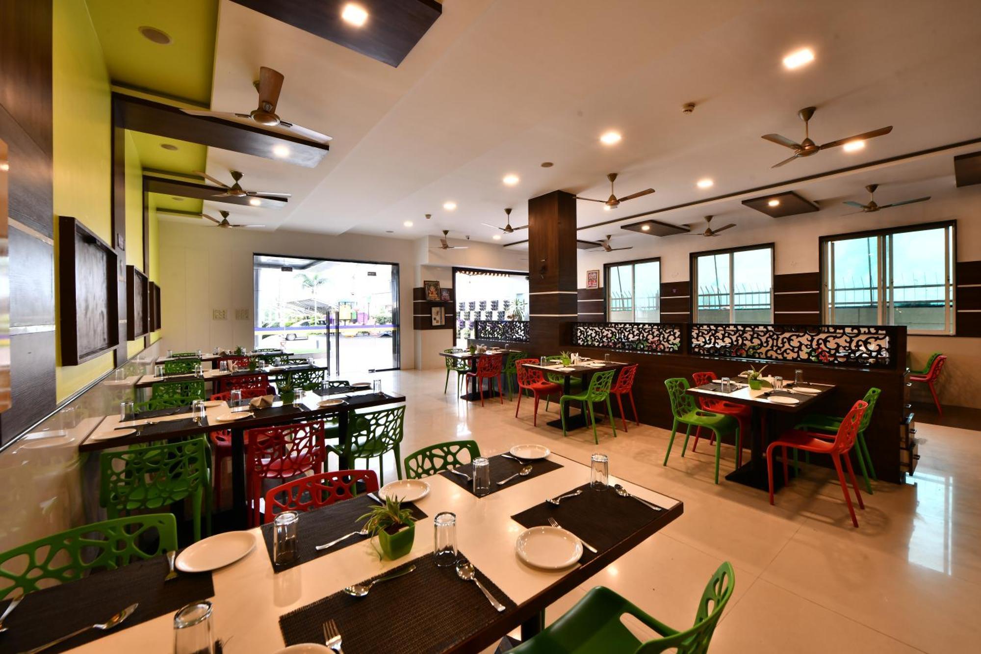 Click Hotel Sagar Plaza Chakan, Pune 외부 사진