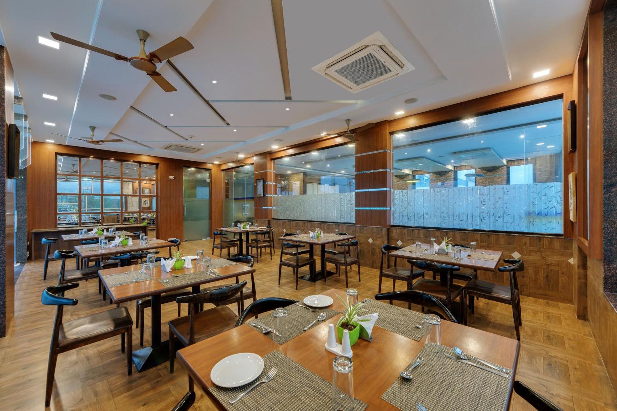 Click Hotel Sagar Plaza Chakan, Pune 외부 사진